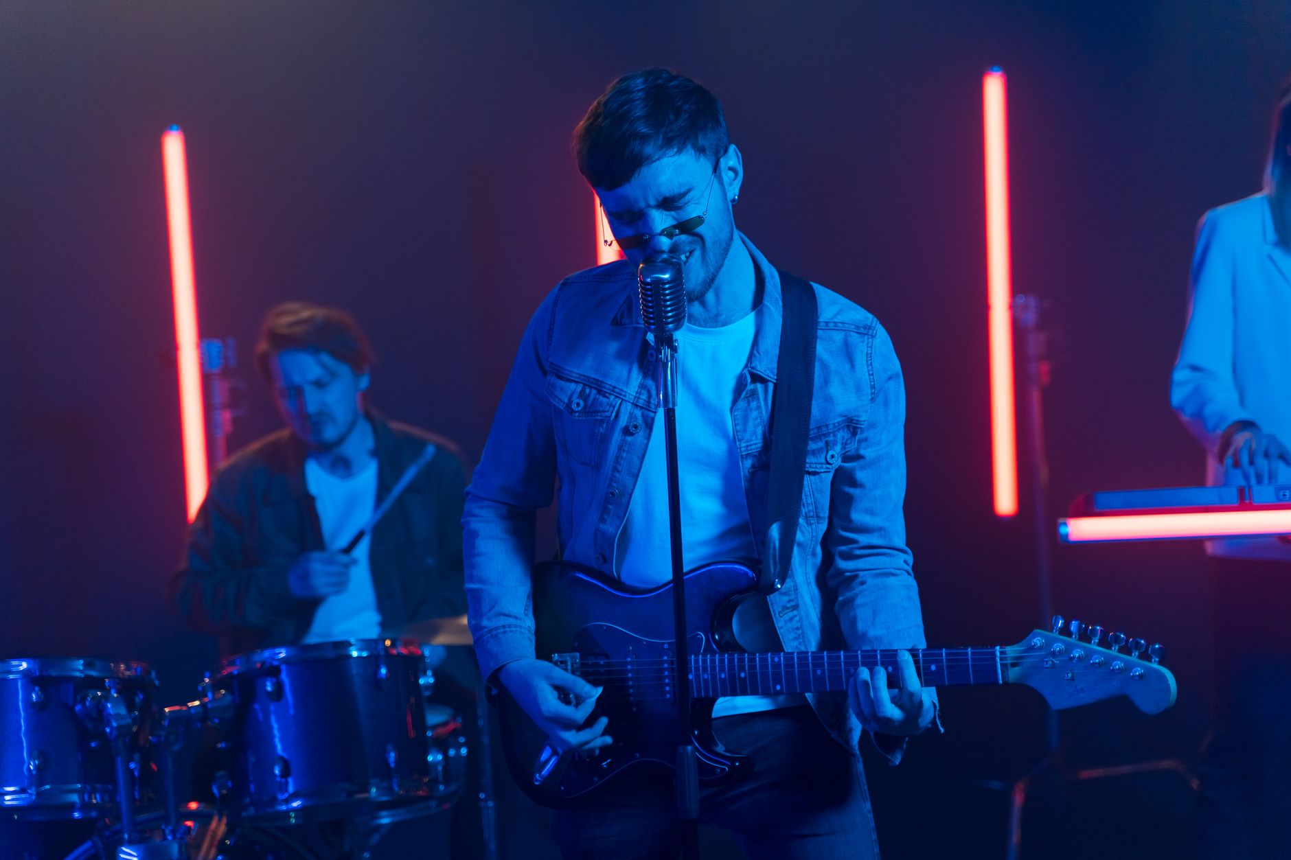 live band performance (Photo: AI25.Studio AI GENERATIVE / Pexels)
