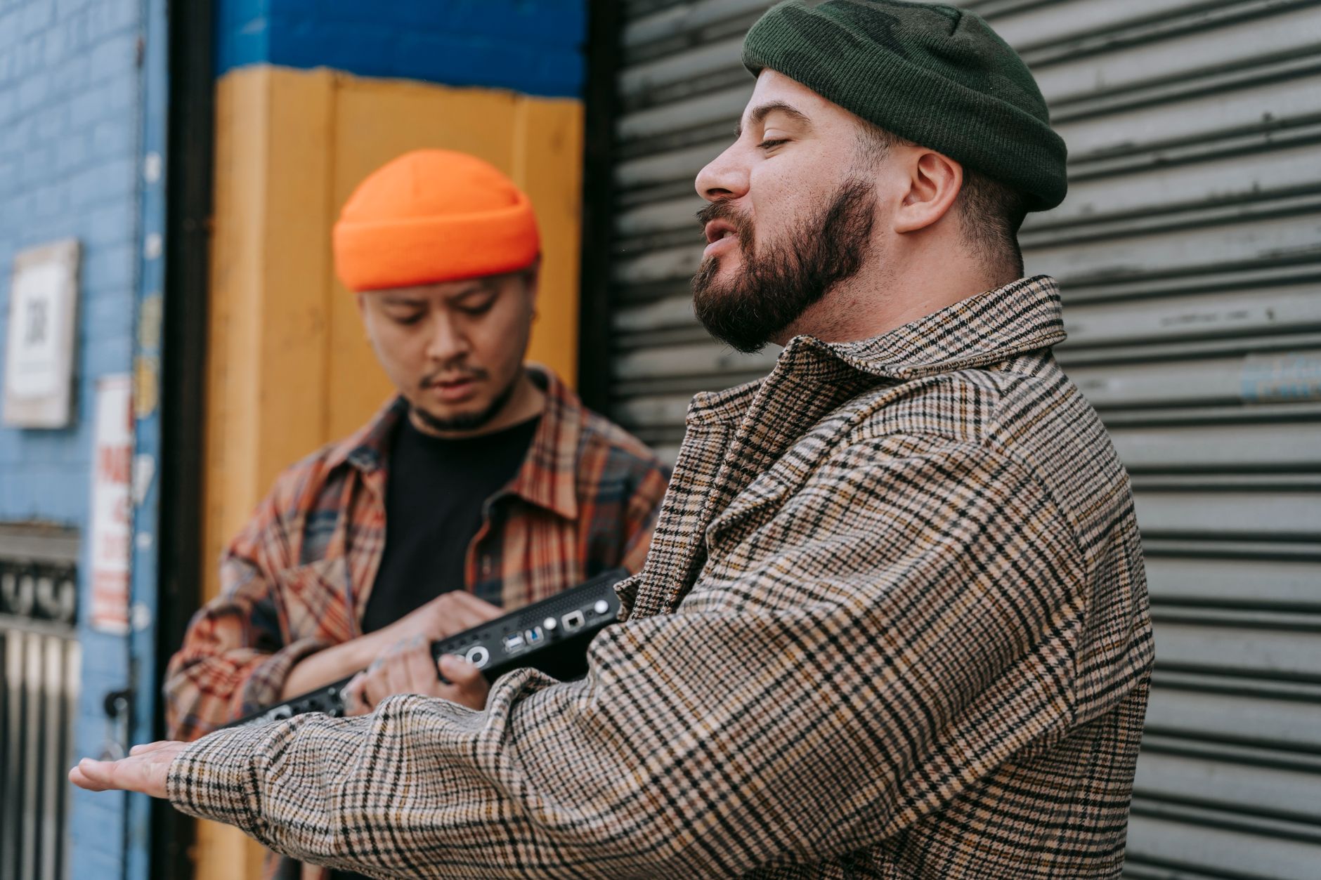 hip hop music production (Photo: Anna Pou / Pexels)