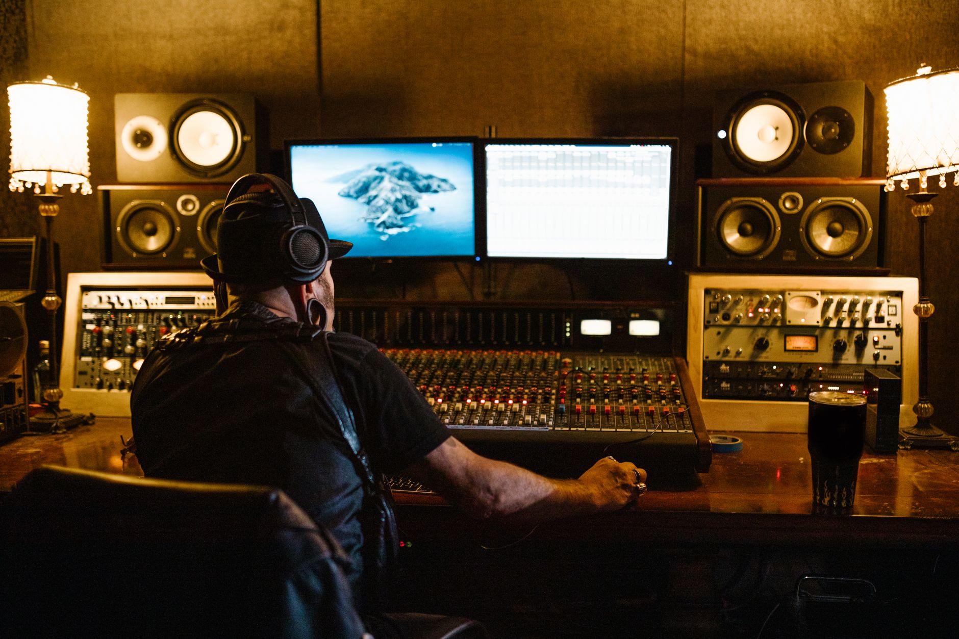 music producer workspace (Photo: RDNE Stock project / Pexels)