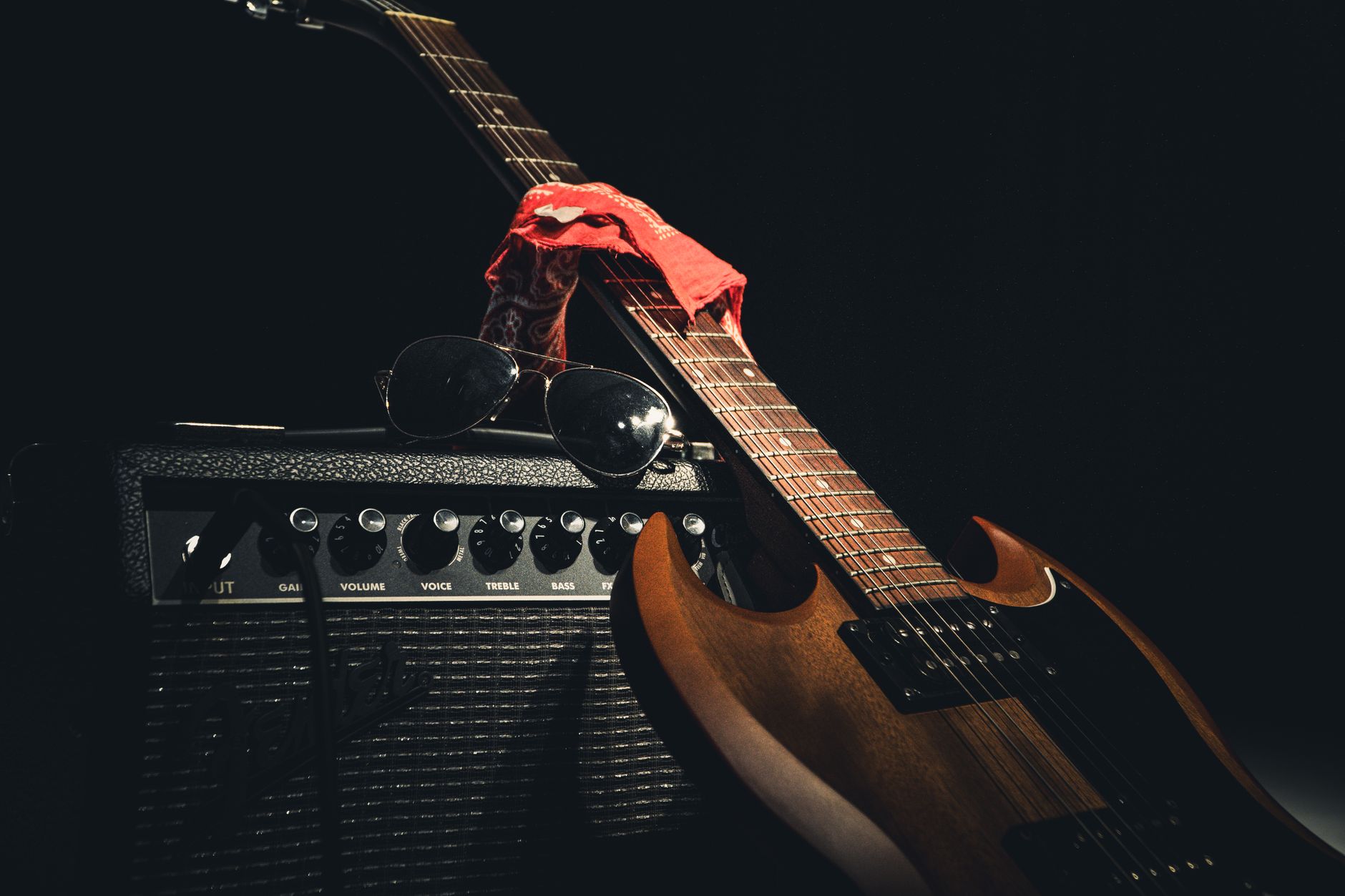 electric guitar amplifier (Photo: Ali Eren Akkaya / Pexels)
