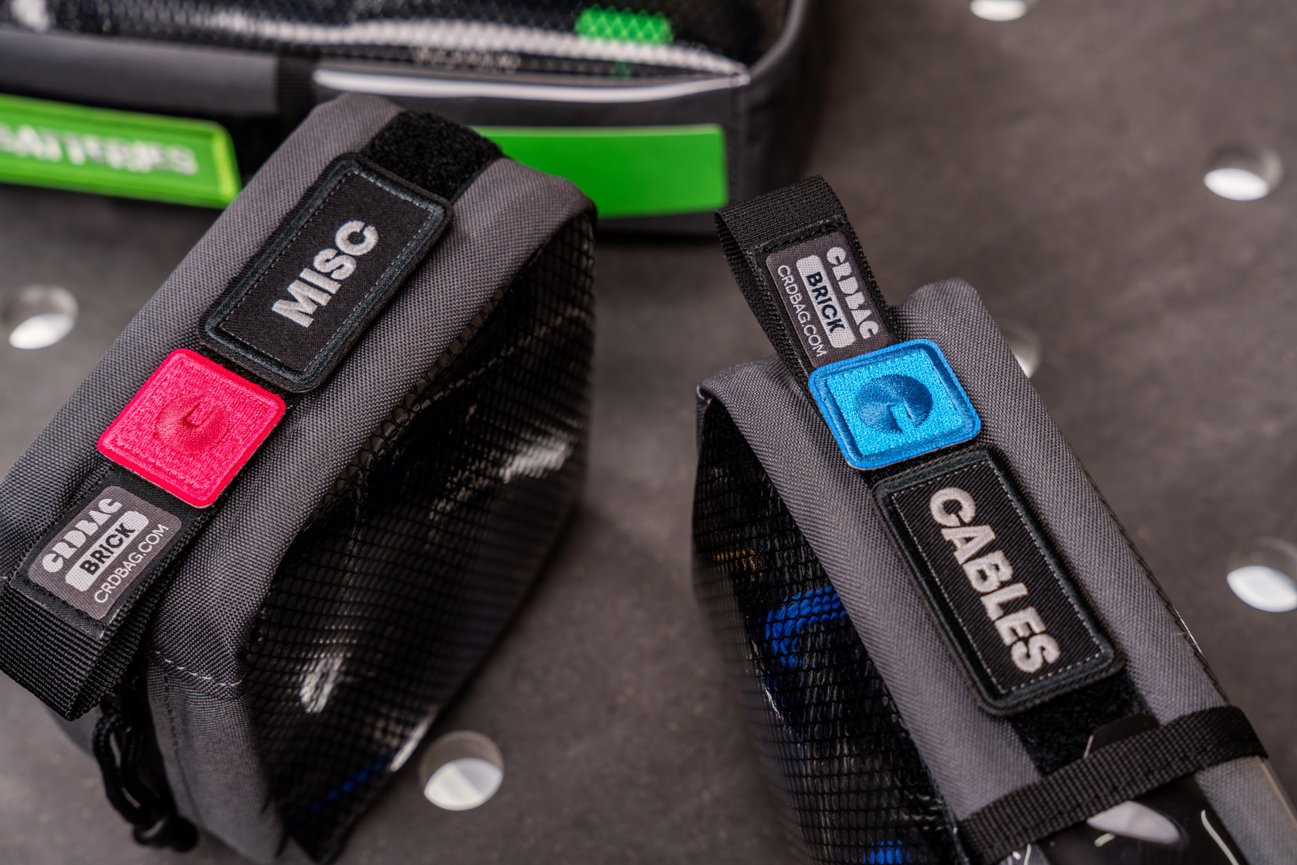 gig bag spare cables (Photo: Andreas Näslund / Pexels)