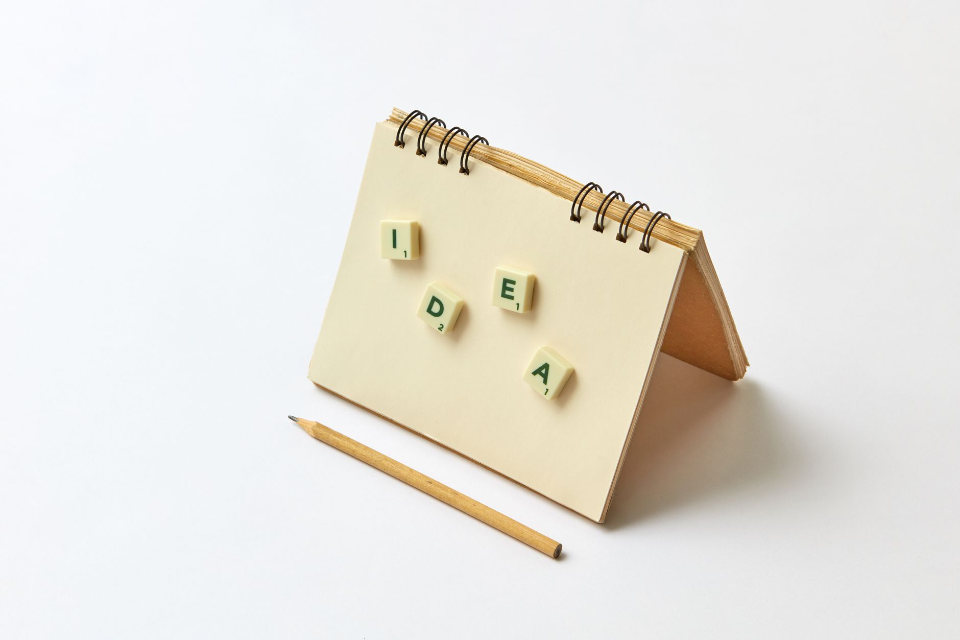 notebook brainstorming words pen (Photo: DS stories / Pexels)