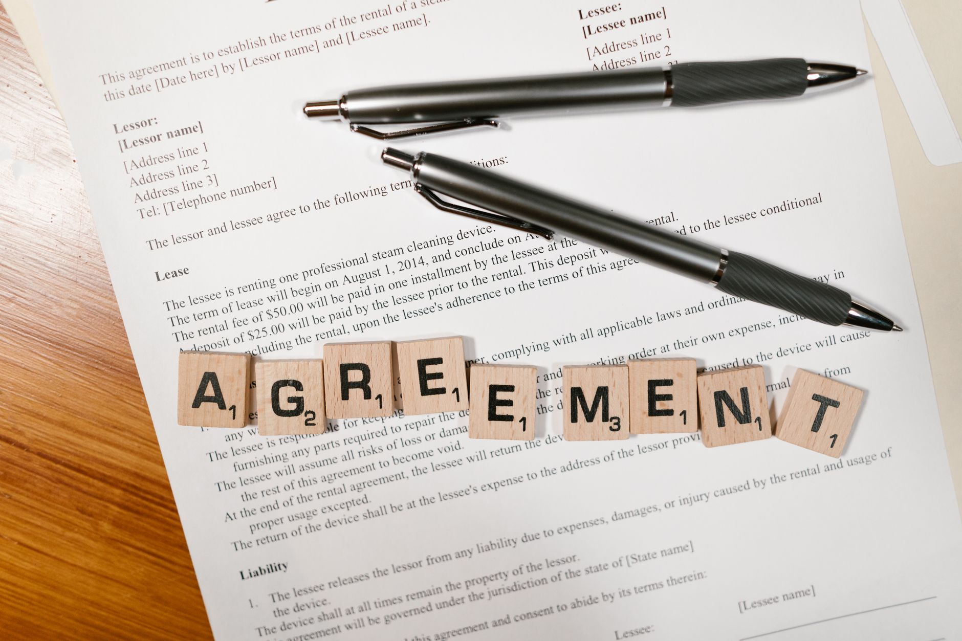 contract paper pen signing (Photo: RDNE Stock project / Pexels)