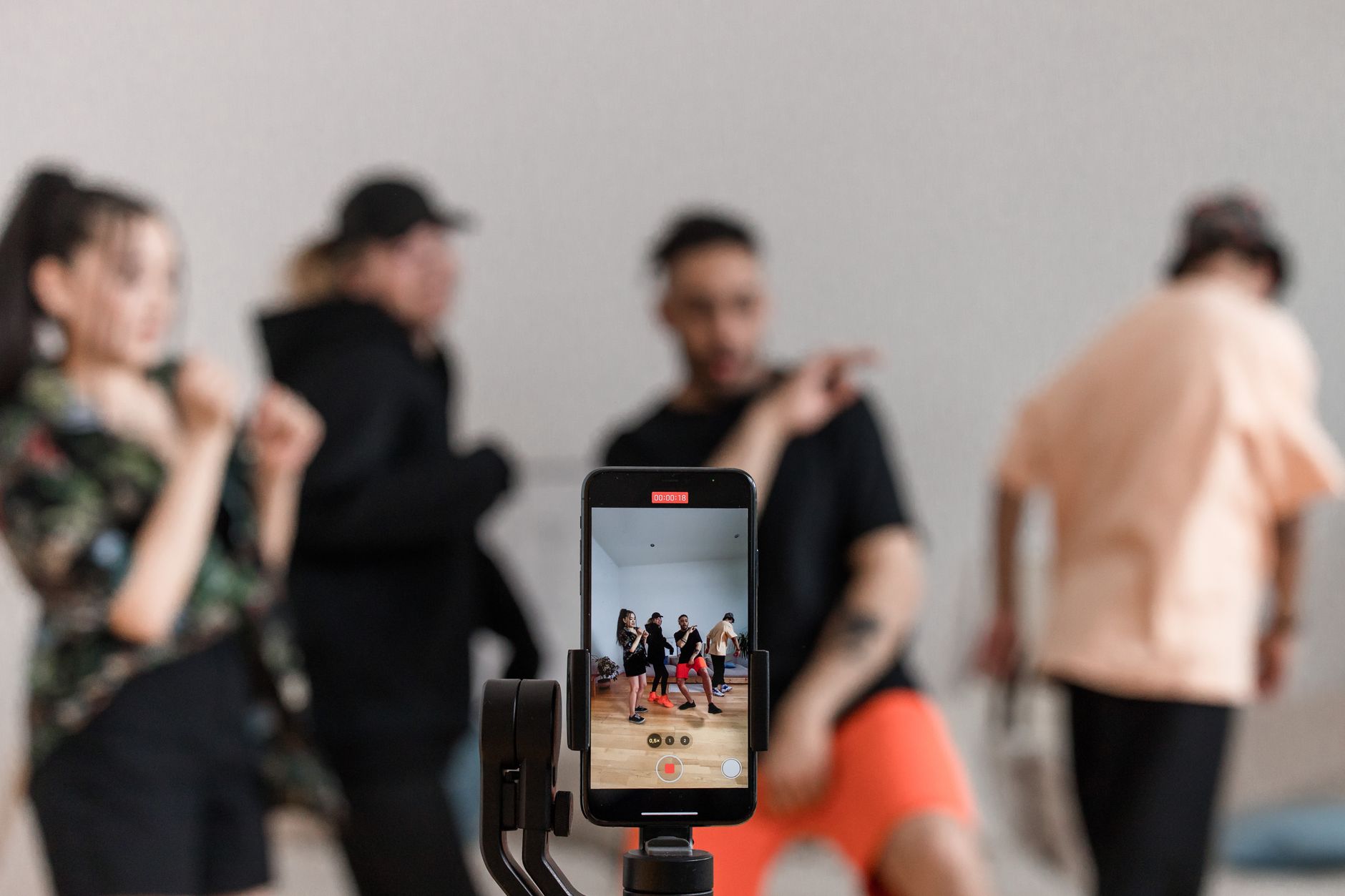 smartphone recording rehearsal (Photo: Ron Lach / Pexels)