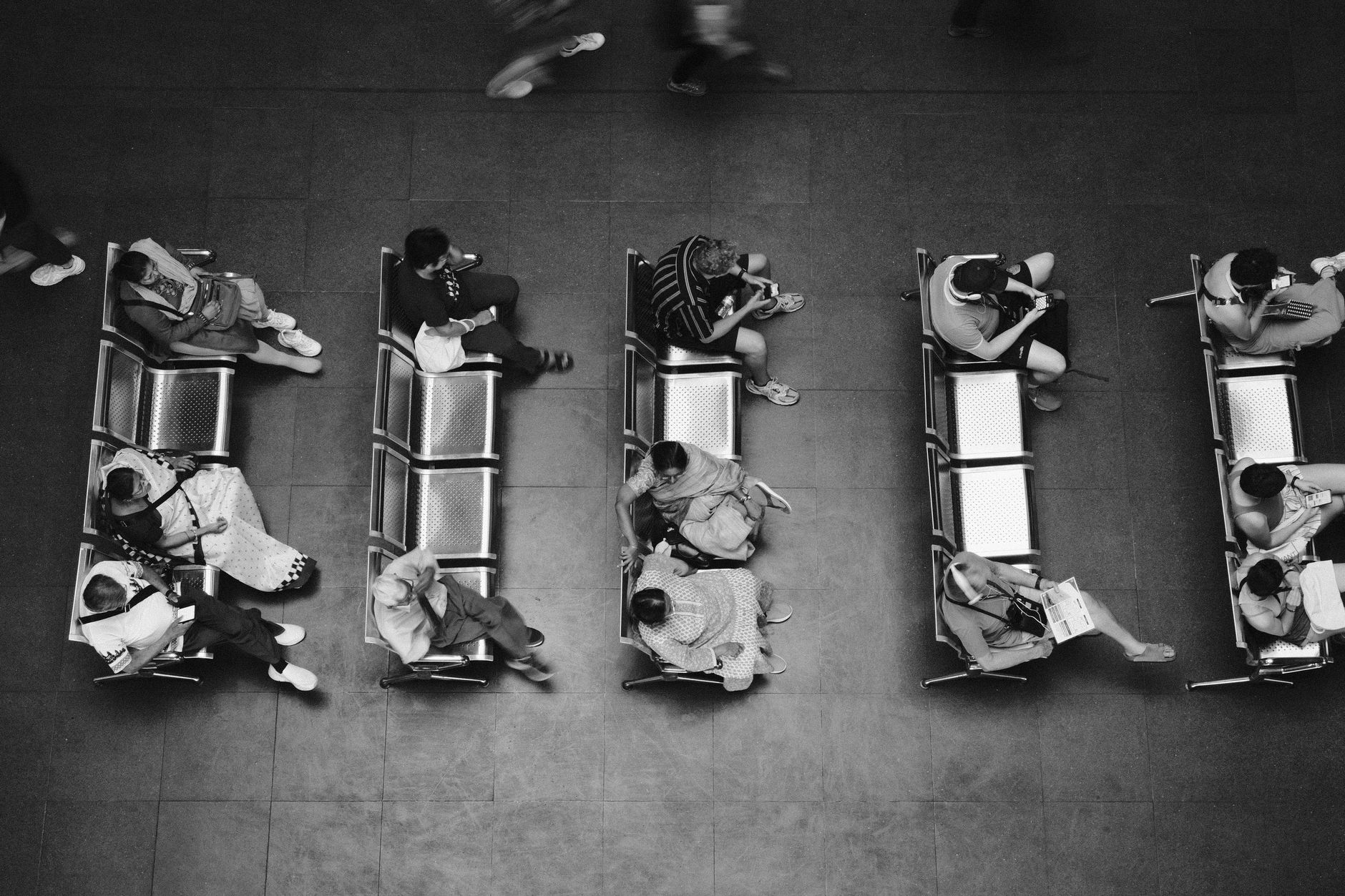 people waiting public space (Photo: Rainier Narboneta / Pexels)