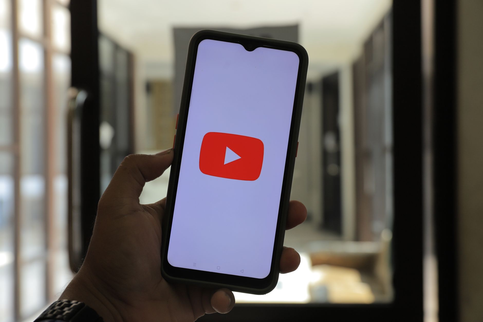 streaming platform screen phone (Photo: greenwish _ / Pexels)
