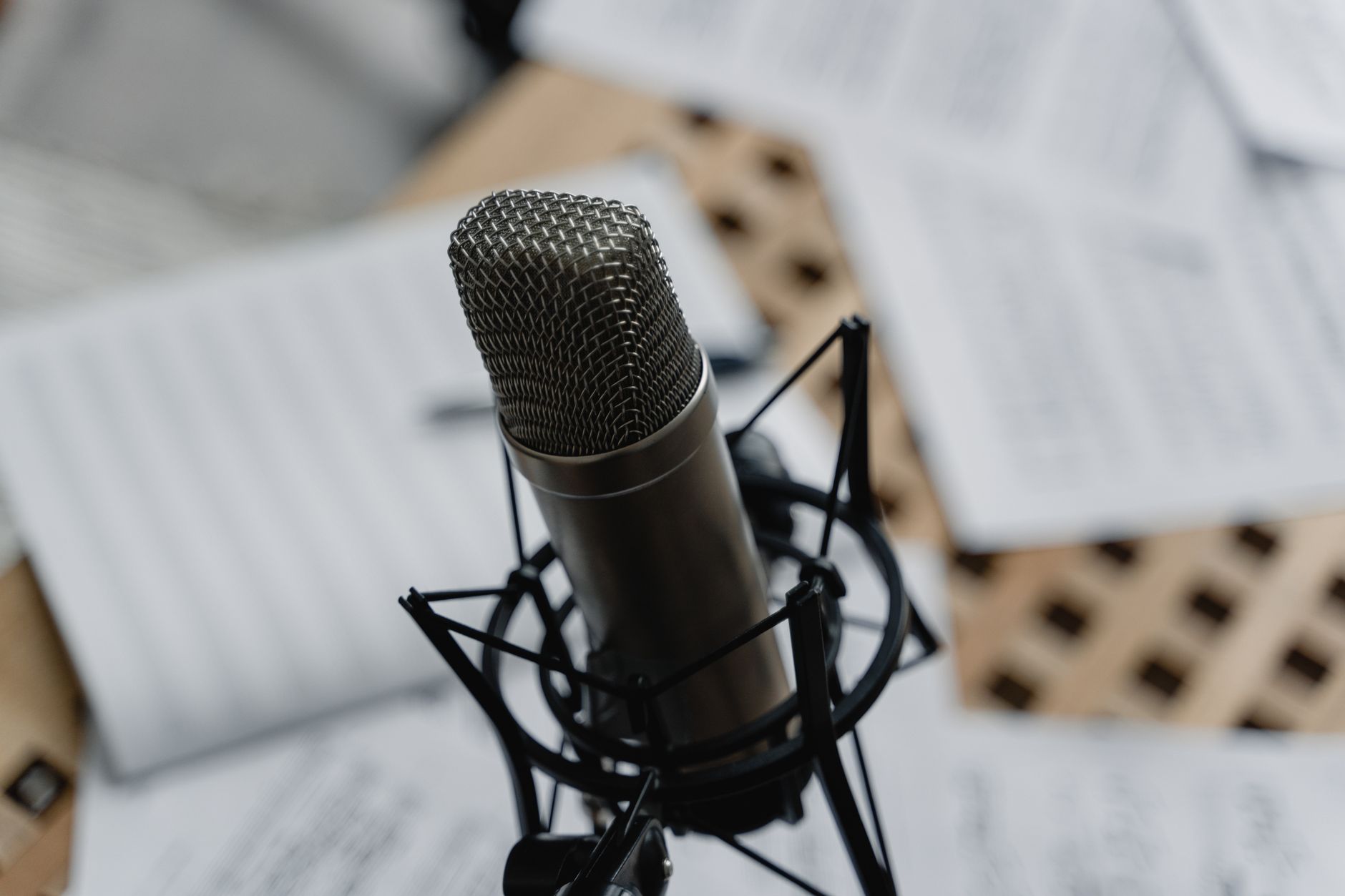 home recording vocal microphone (Photo: Tima Miroshnichenko / Pexels)