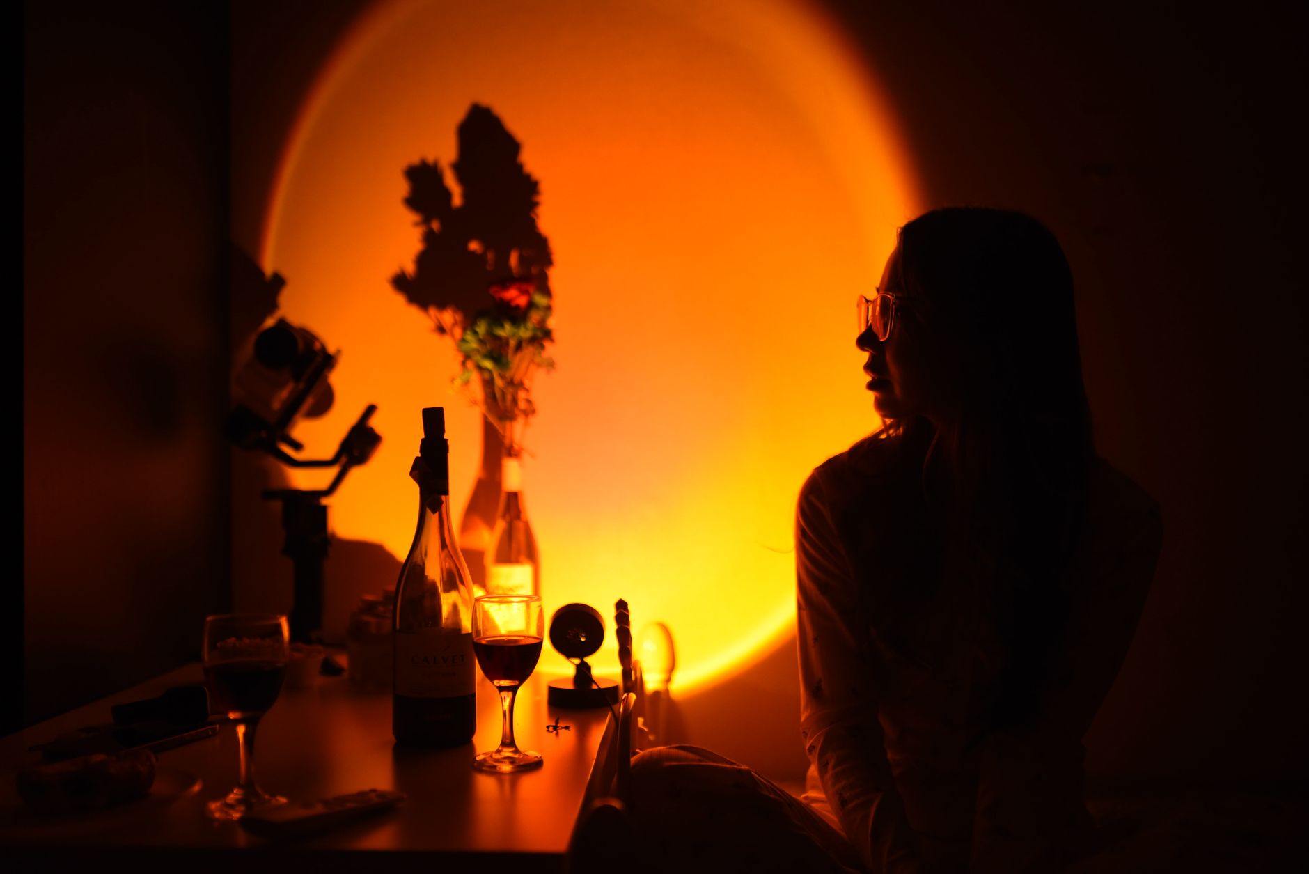 warm home studio evening (Photo: BYB  BYB / Pexels)