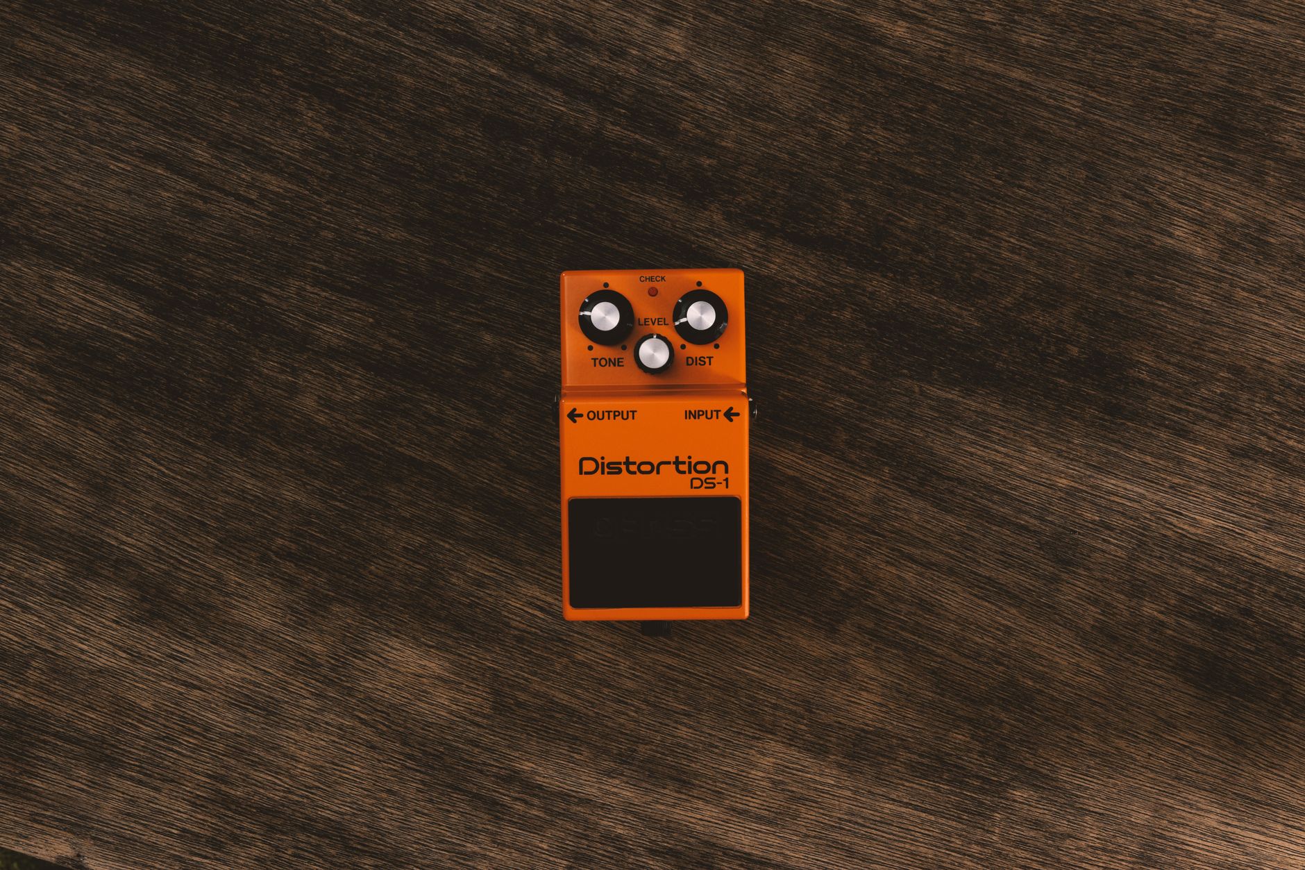 assorted guitar effect pedals (Photo: E / Pexels)