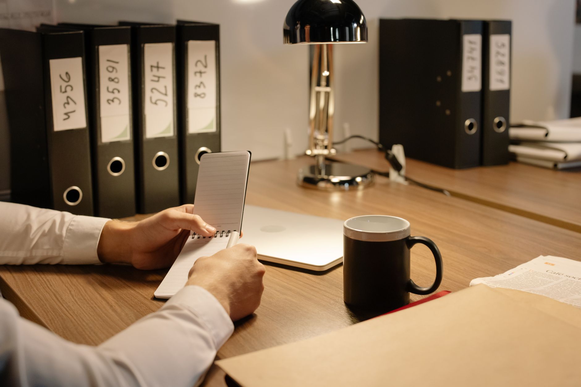 notebook files organized desk (Photo: cottonbro studio / Pexels)