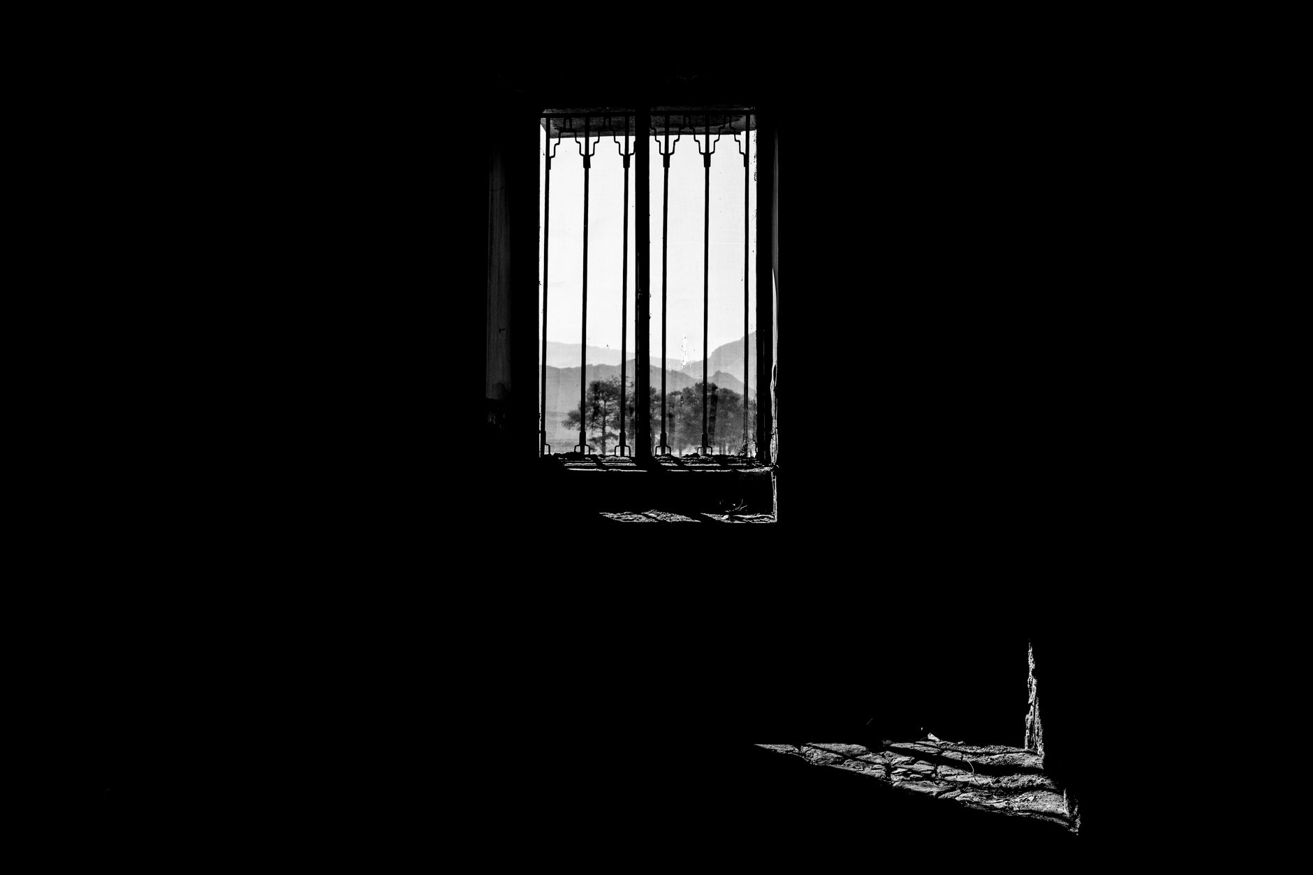 morning sunlight window (Photo: Javad Esmaeili / Pexels)