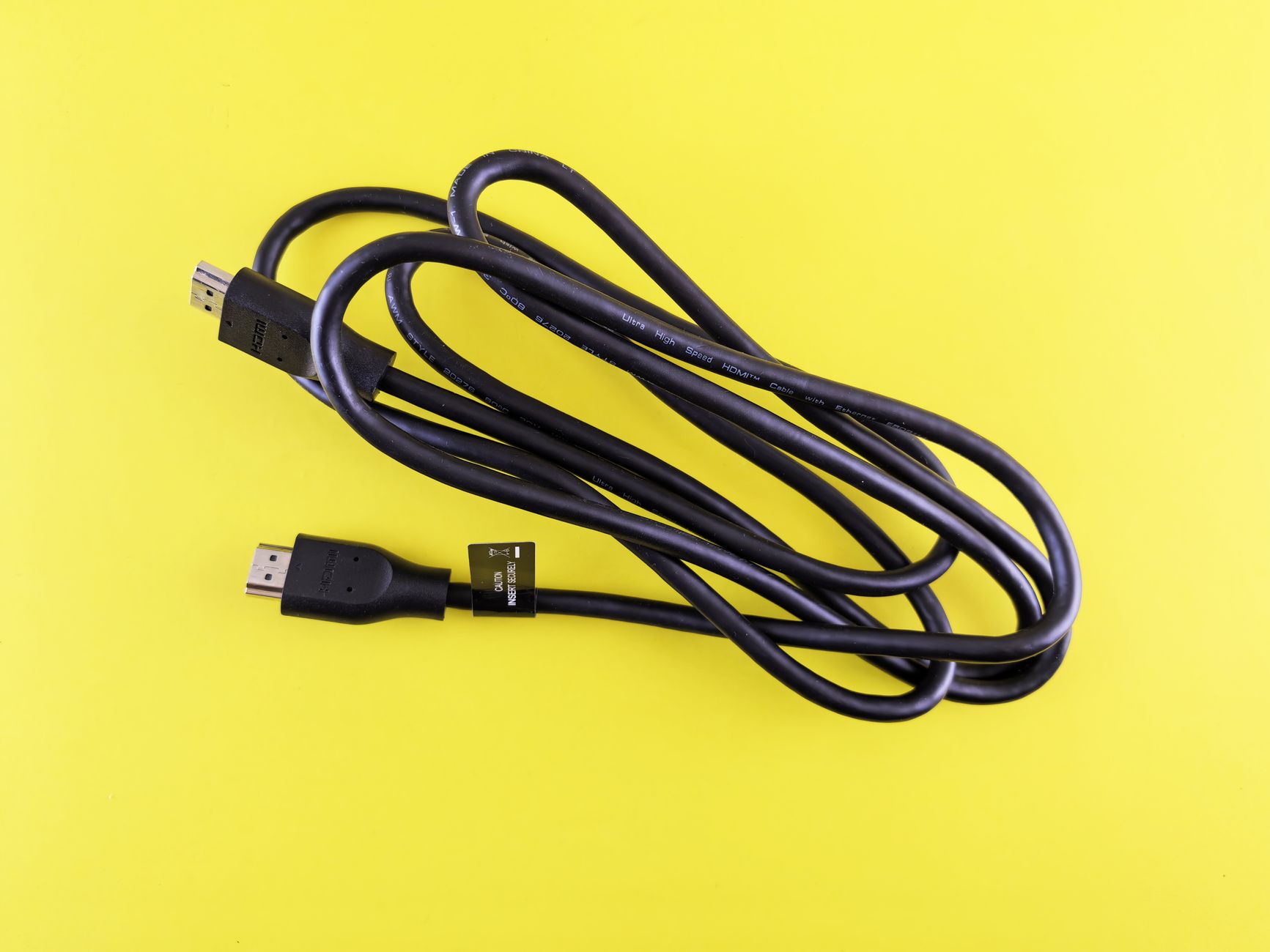 tangled cables audio interface (Photo: Andrey Matveev / Pexels)