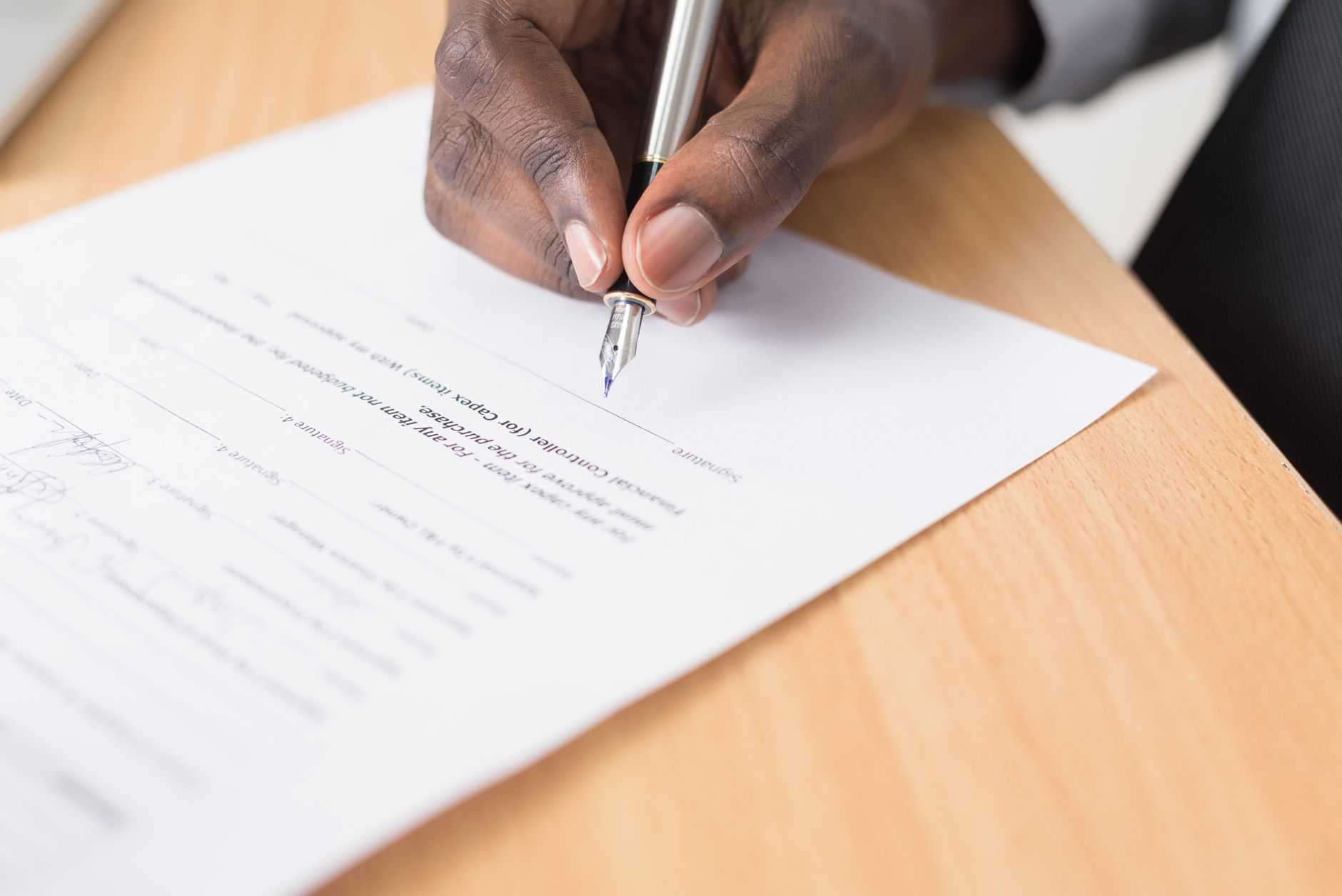 contract signing document pen (Photo: Cytonn Photography / Pexels)