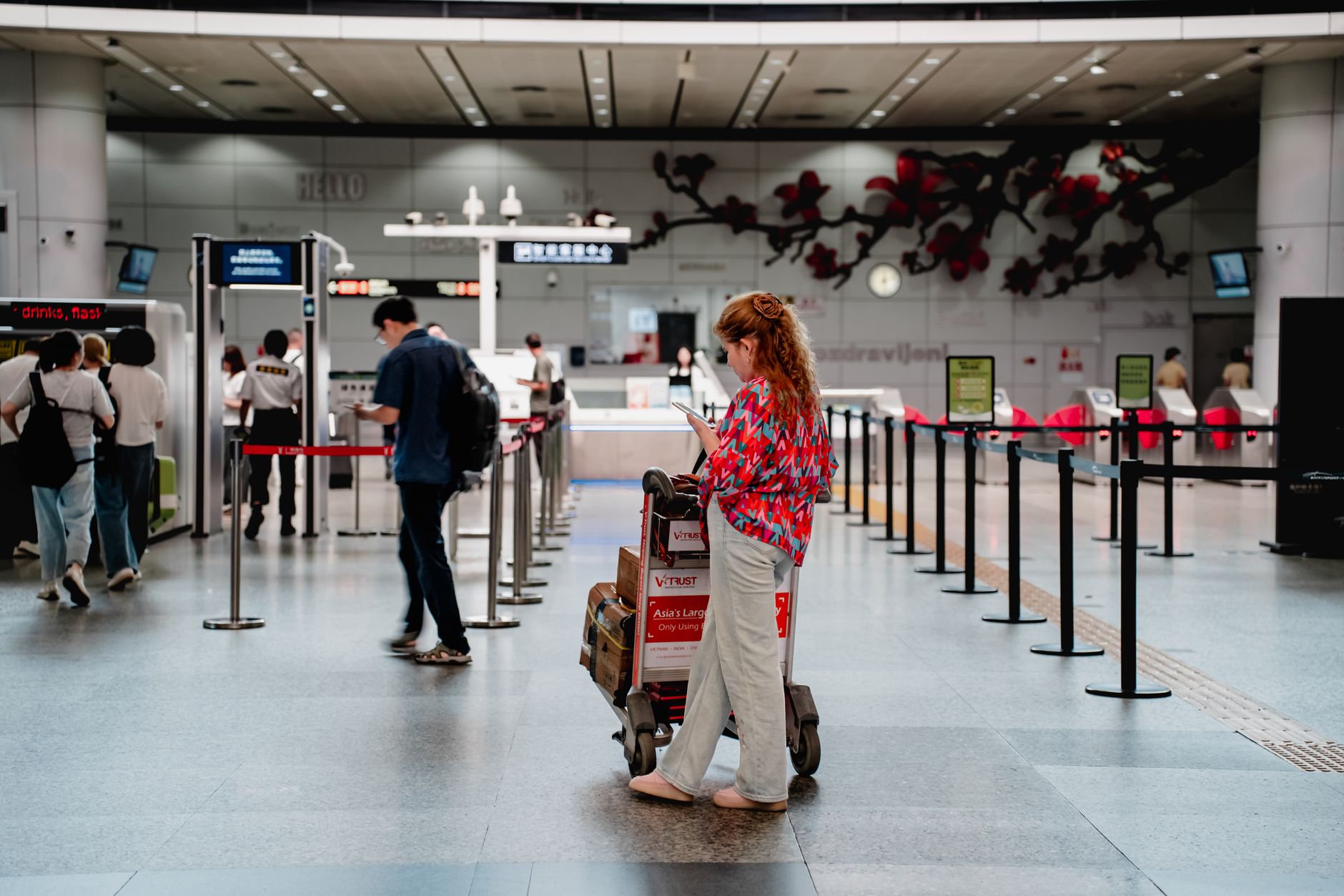 airport luggage check in (Photo: dongfang xiaowu / Pexels)