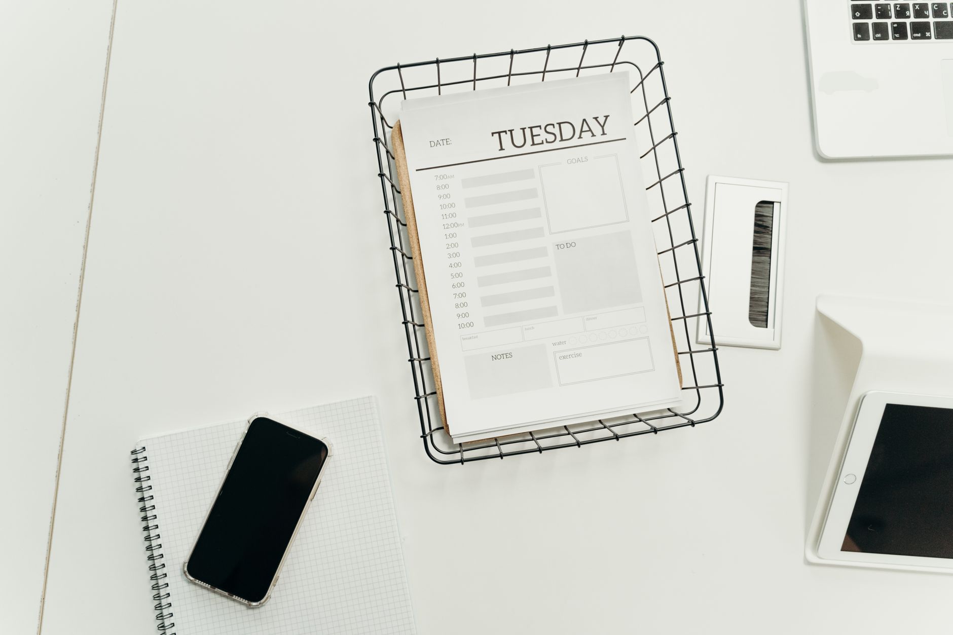 laptop inbox screen (Photo: cottonbro studio / Pexels)