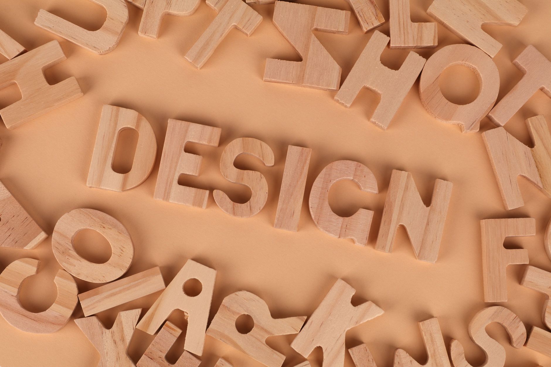 typography letters design (Photo: Ann H / Pexels)