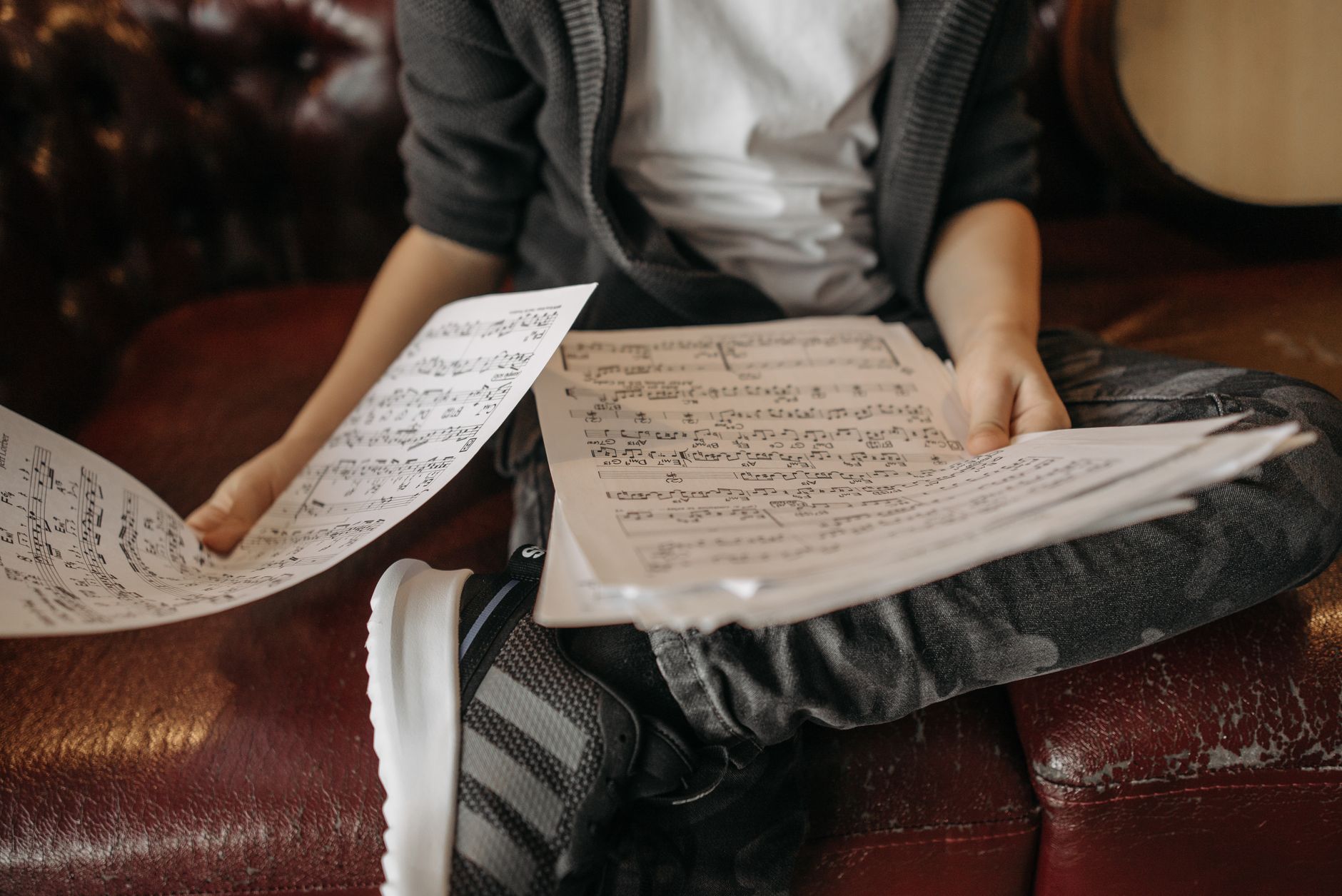sheet music chords notation (Photo: Pavel Danilyuk / Pexels)
