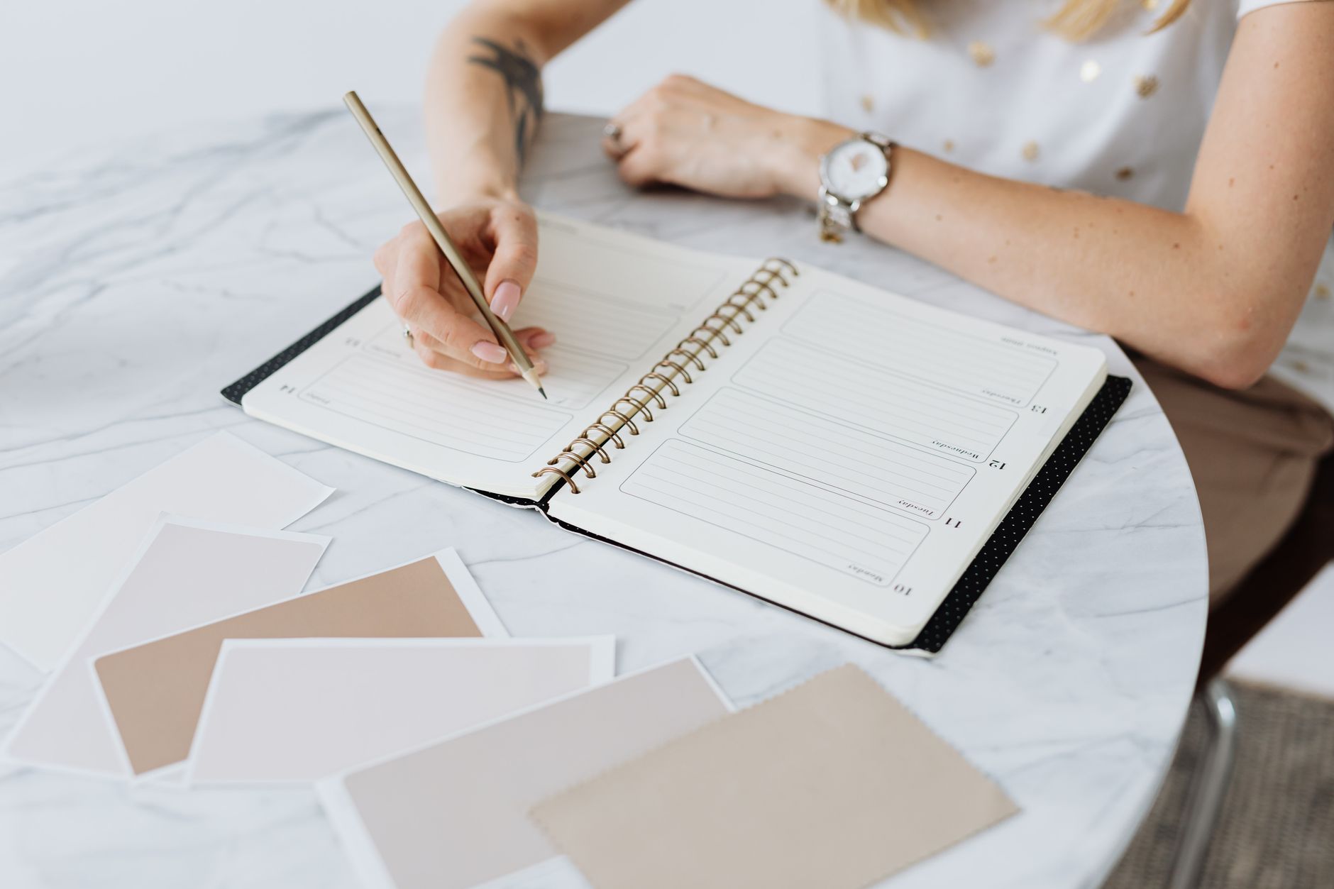 notebook planning music session (Photo: https://kaboompics.com/ / Pexels)