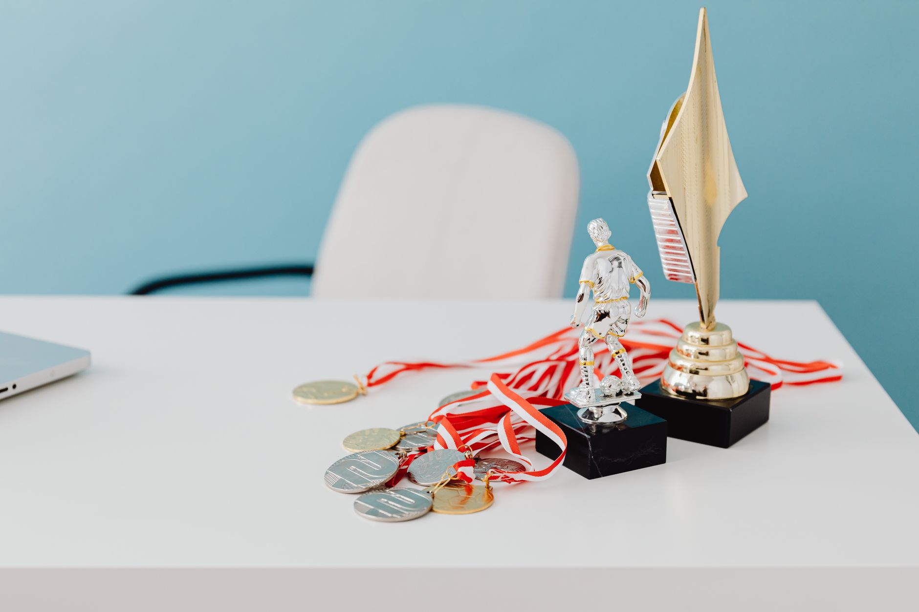 trophy award celebration (Photo: https://kaboompics.com/ / Pexels)