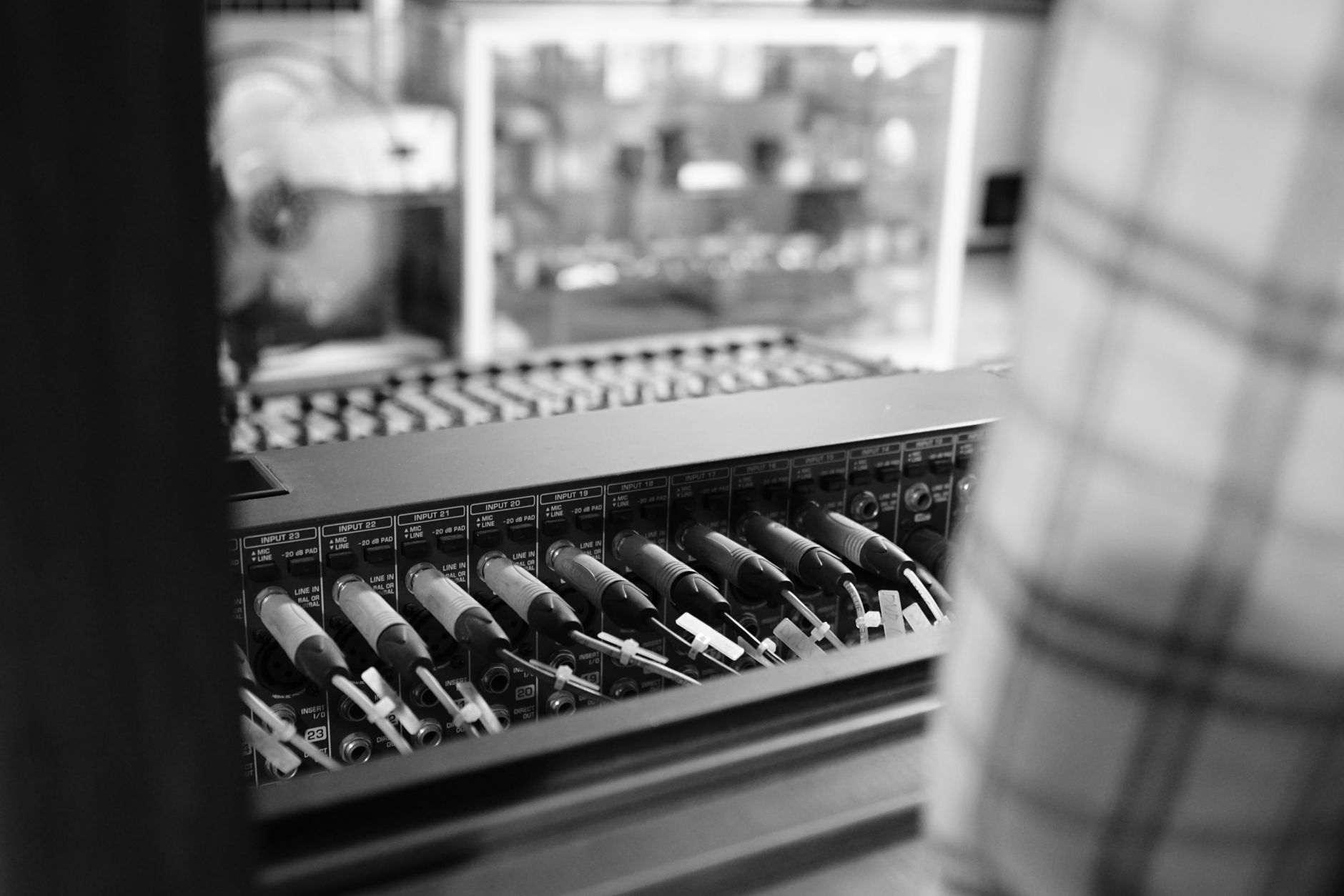 xlr cables audio connectors (Photo: 將將 王 / Pexels)