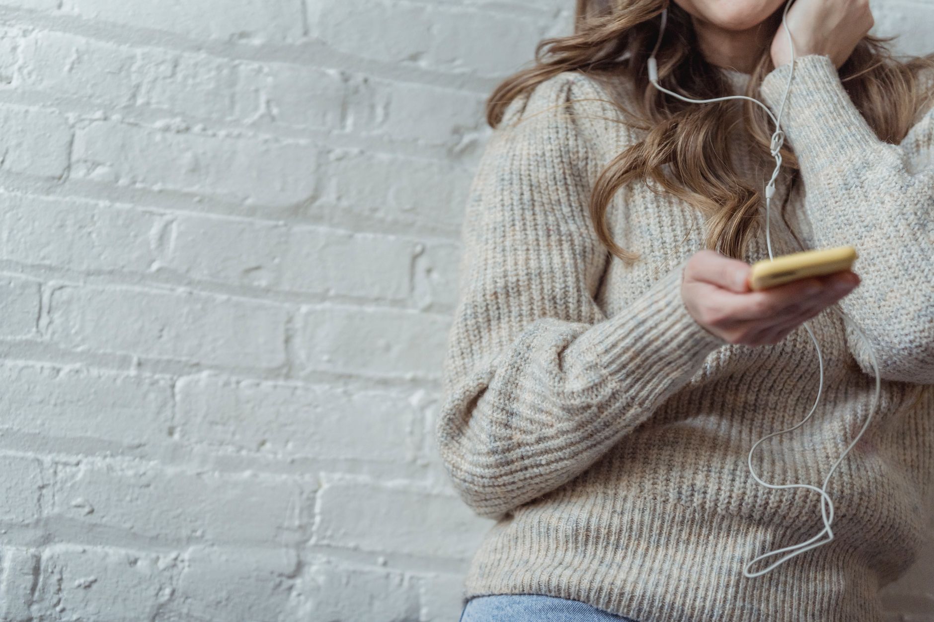 playlist music phone listening (Photo: George Milton / Pexels)