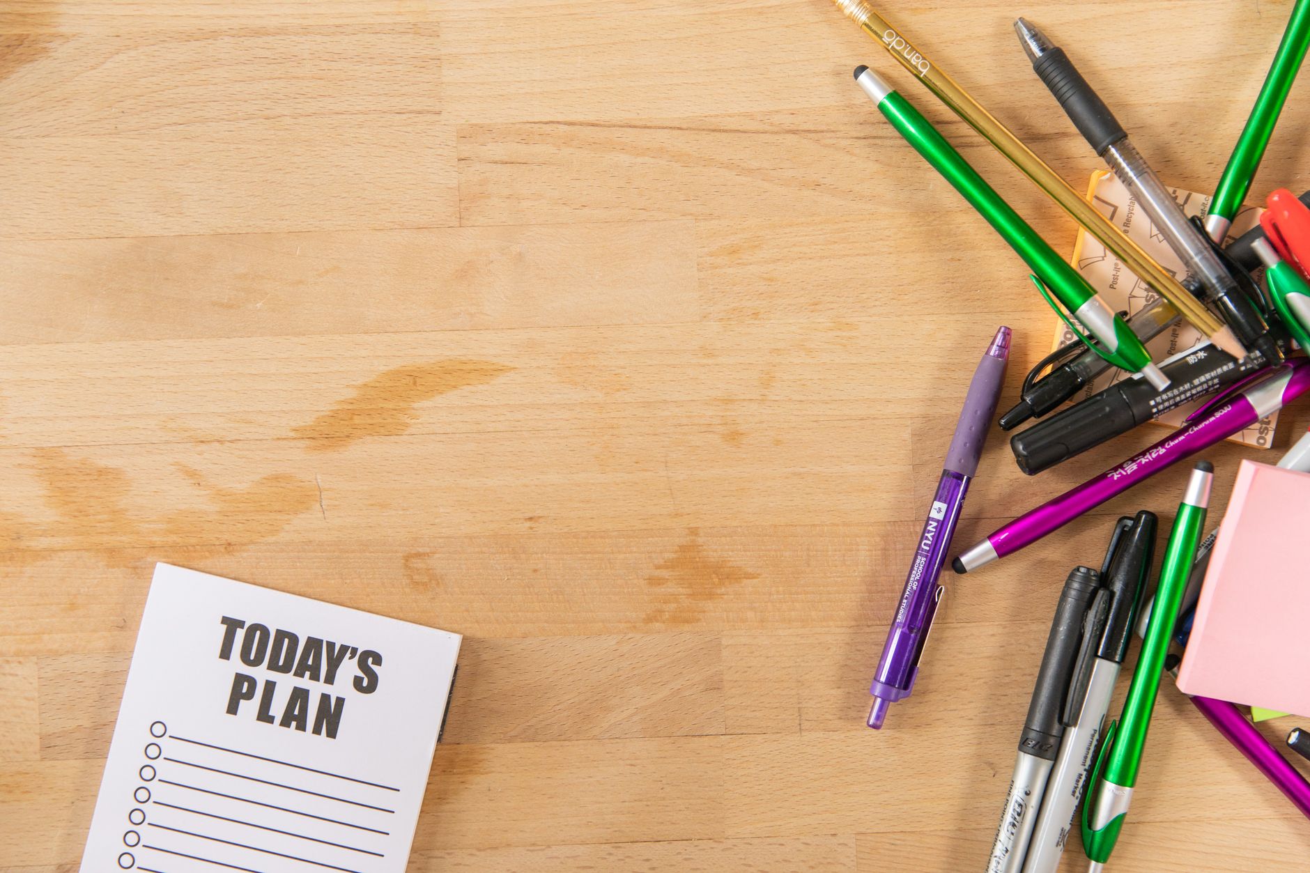 notebook planning pen desk (Photo: RDNE Stock project / Pexels)
