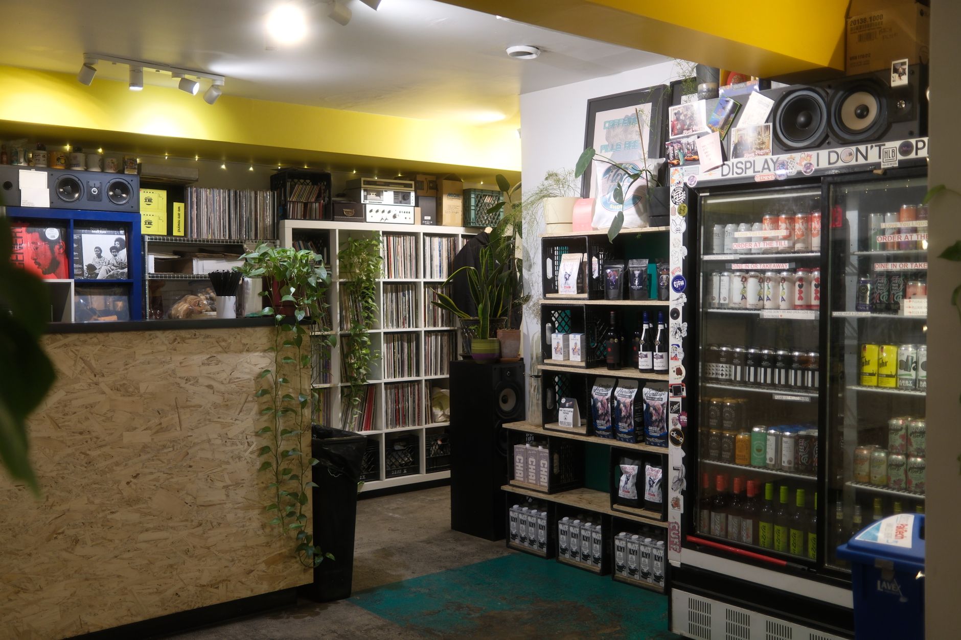 vinyl shop shelves interior (Photo: Deane Bayas / Pexels)