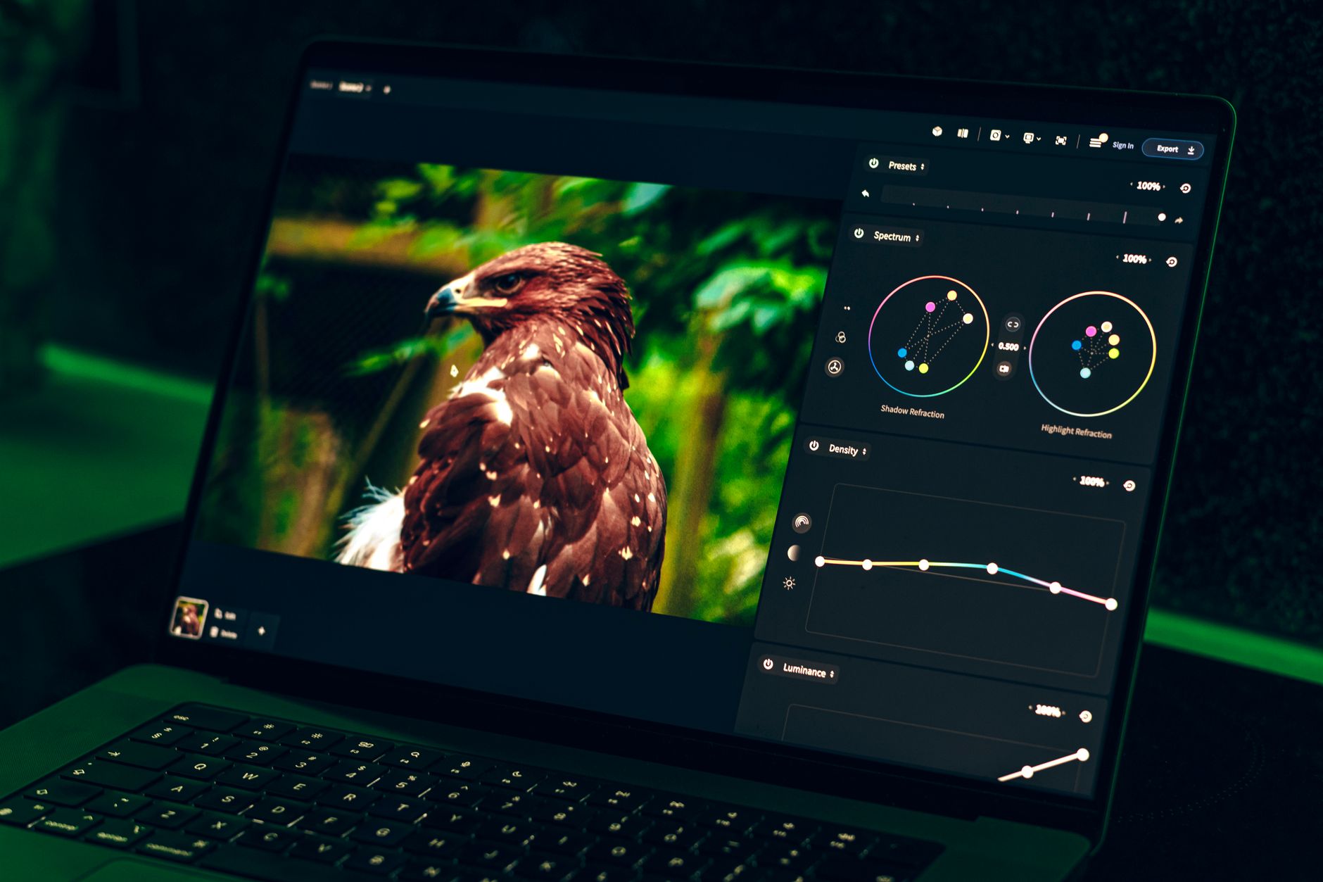 laptop screen creative software (Photo: Egor Komarov / Pexels)