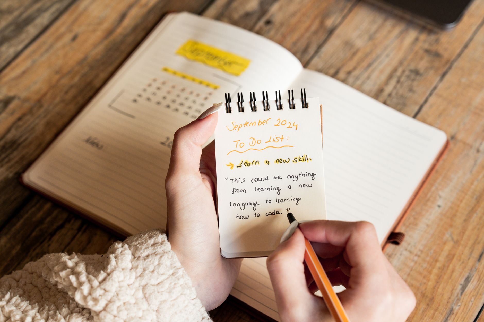 notebook handwritten word list (Photo: Ahmed / Pexels)