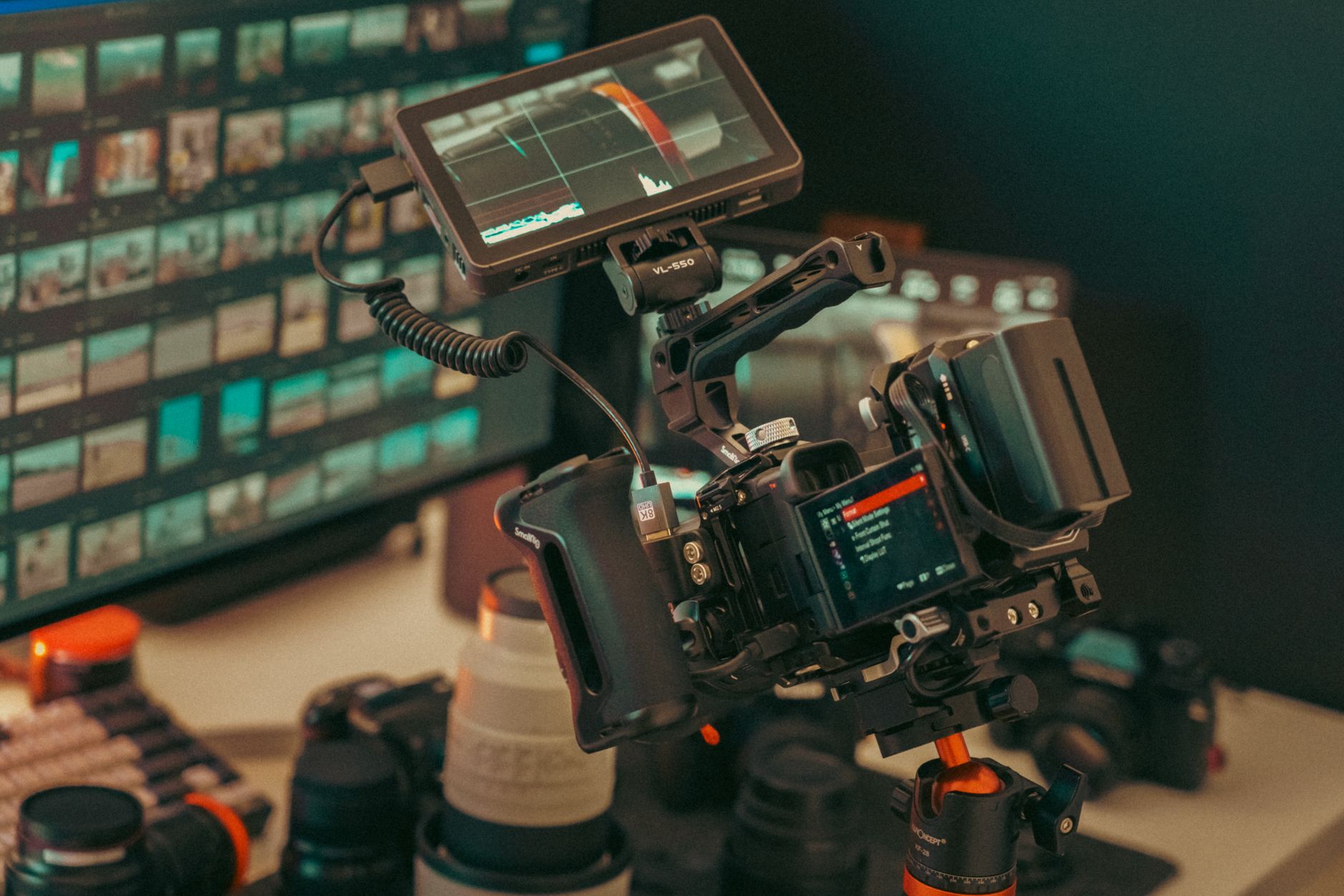 daw arrangement timeline screen (Photo: Jakub Zerdzicki / Pexels)