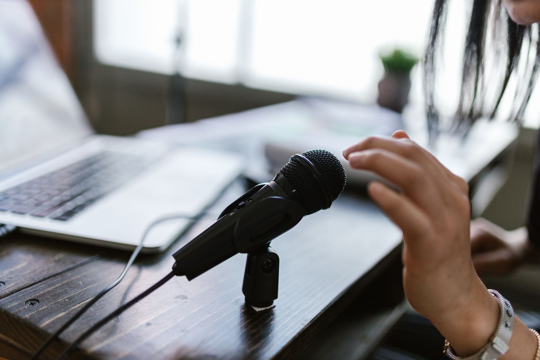 home studio microphone setup (Photo: RDNE Stock project / Pexels)