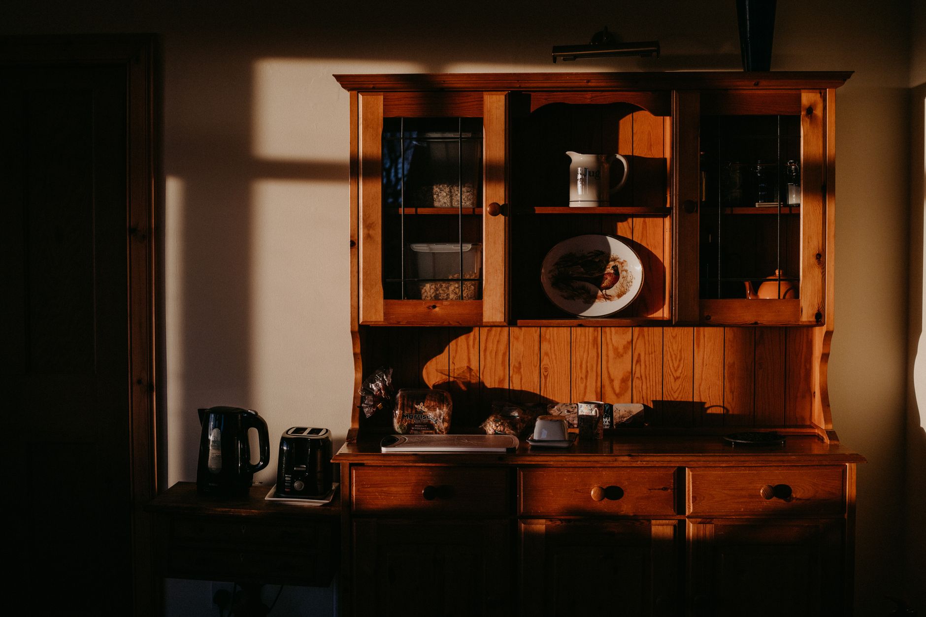 warm sunlit home studio (Photo: Sinitta Leunen / Pexels)