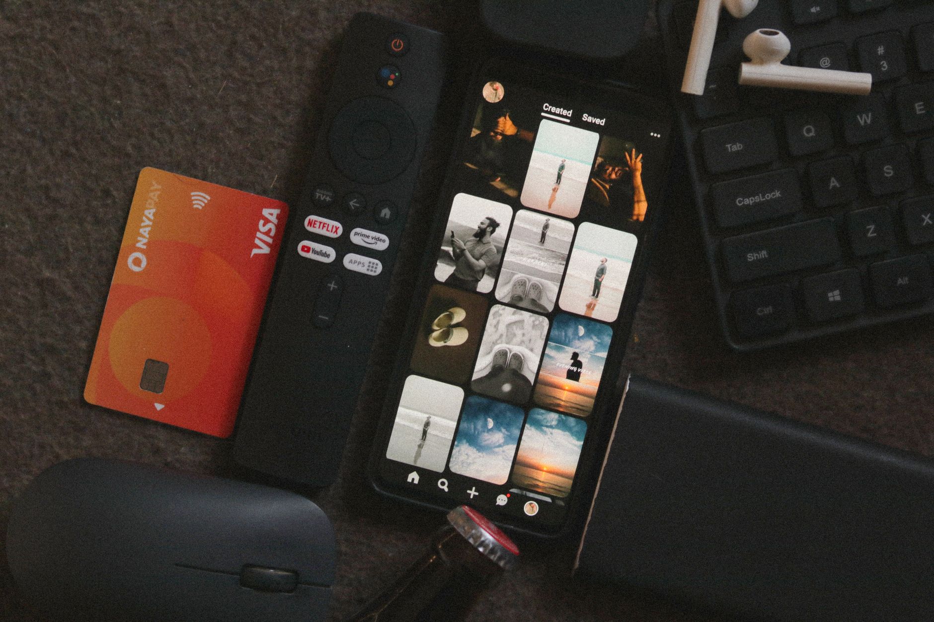 music streaming app phone (Photo: Ali Pli / Pexels)
