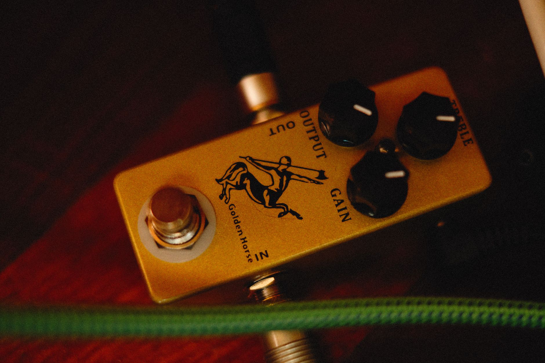 overdrive pedal close up (Photo: Alexey Demidov / Pexels)