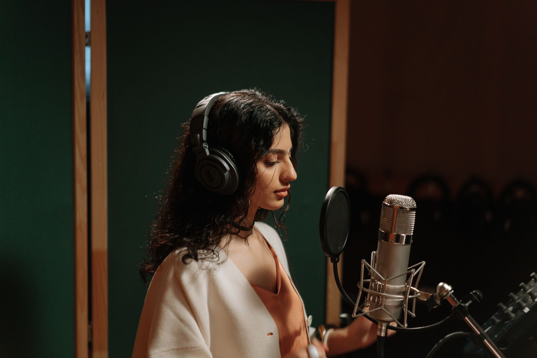 vocal booth recording headphones (Photo: cottonbro studio / Pexels)
