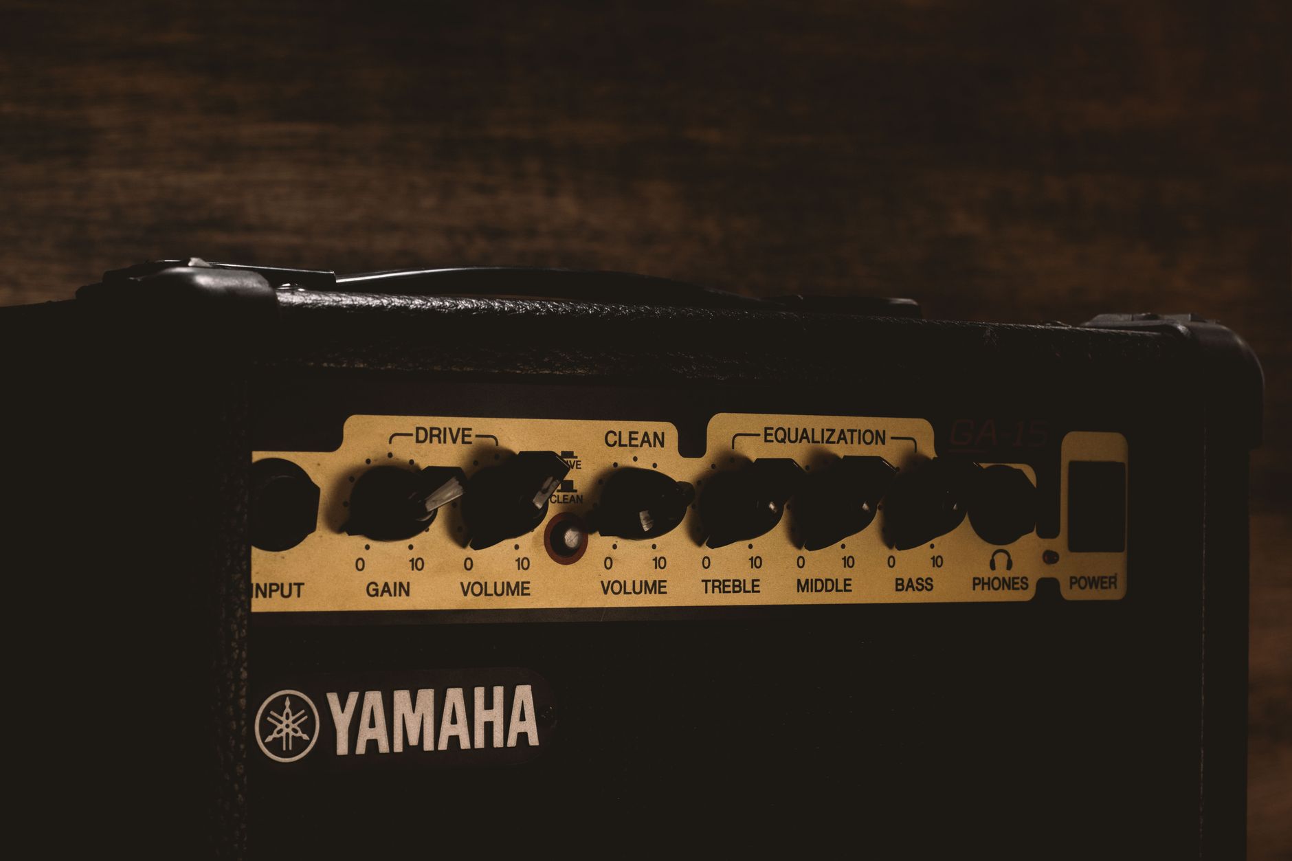 guitar amp music store (Photo: E / Pexels)