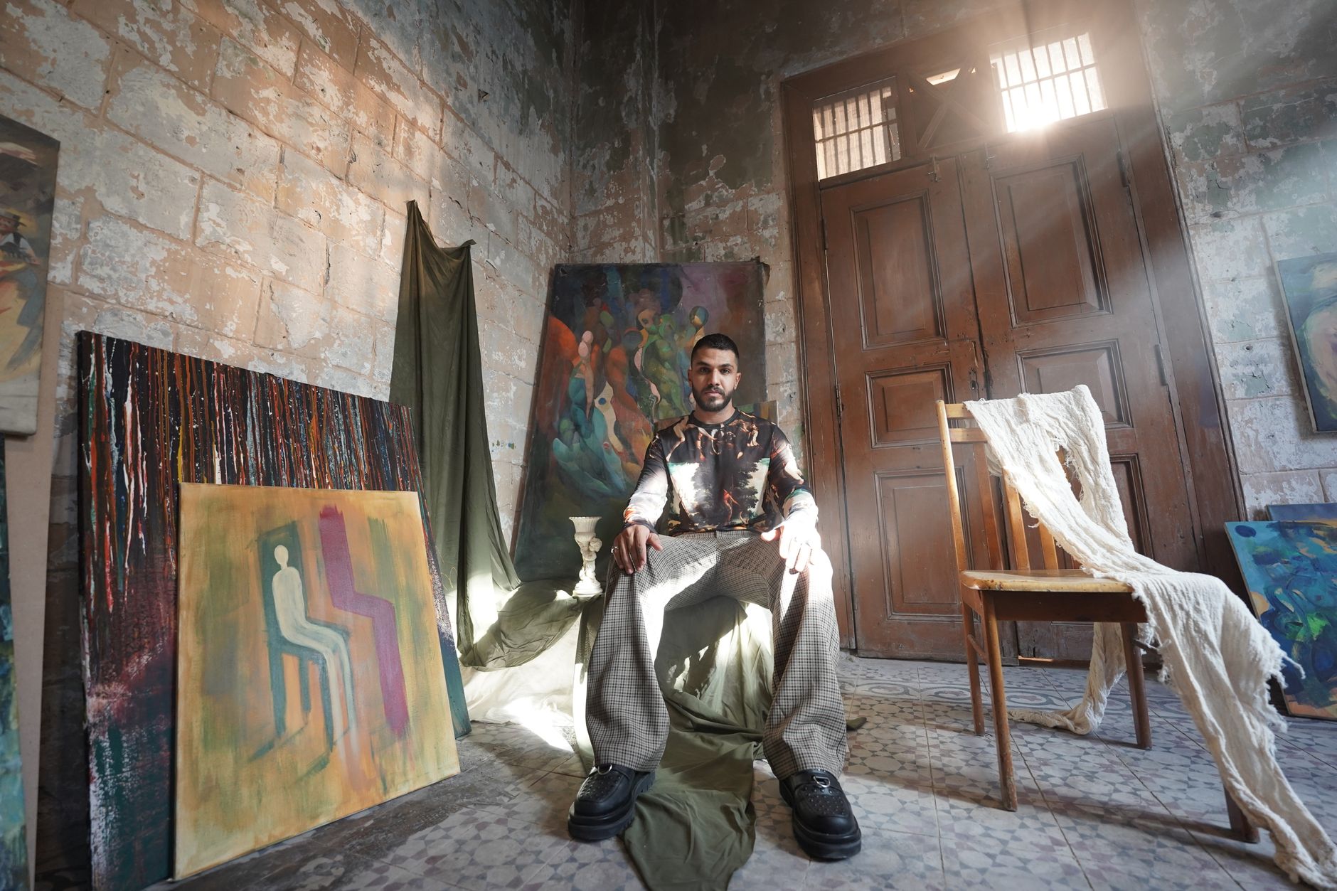 artist portrait studio (Photo: zaid mohammed / Pexels)