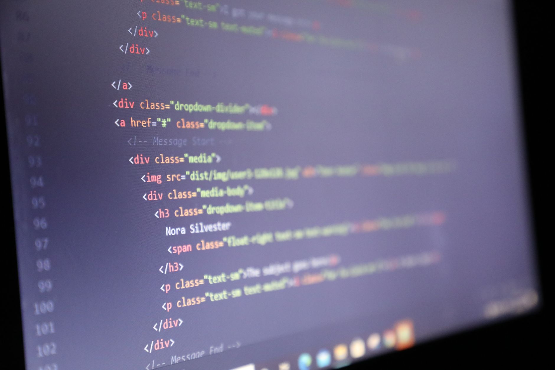 keywords tags laptop screen (Photo: Nimit Kansagra / Pexels)